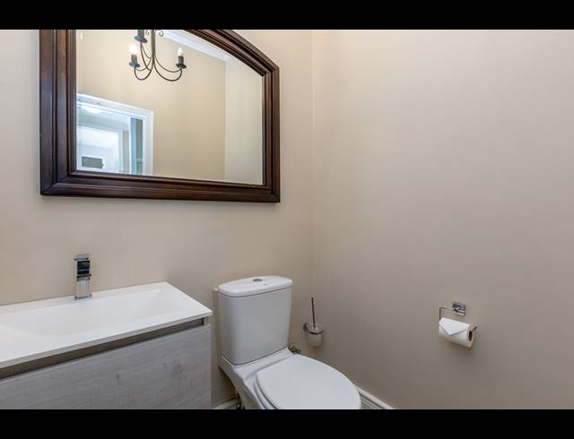 5 BEDROOM HOUSE TO LET IN RUYTEPLAATS